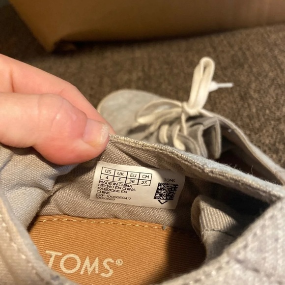 Gray toms - Picture 7 of 7